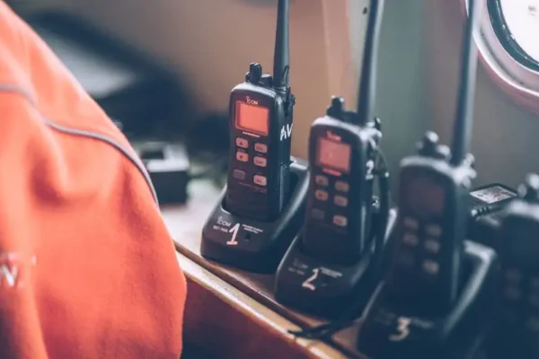Gmina Budzów ogłasza przetarg na zakup radiotelefonów TETRA